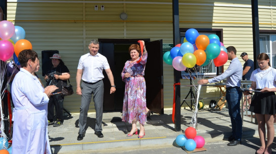 В россошанском селе Поповка построили амбулаторию с жильем для врача