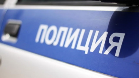 Воронежская полиция: иномарка на Ленинском проспекте горела в результате поджога