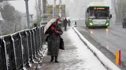 Воронежцев предупредили о метели, дожде, гололеде и сильном ветре 16 февраля