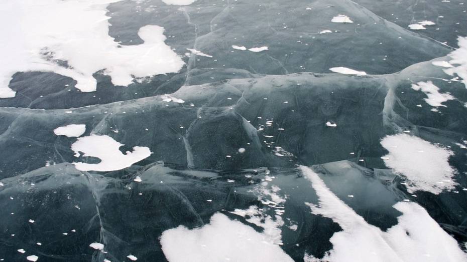 В Новохоперском районе рыбак провалился под лед