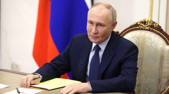 Владимир Путин наградил медалью ордена «За заслуги перед Отечеством» II степени воронежского строителя