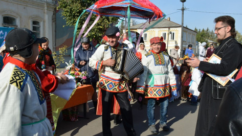 В Острогожске впервые прошла Покровская ярмарка