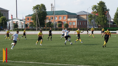 Футболисты бобровской команды «Барс-1» обыграли новохоперский «Хопер» со счетом 3:0