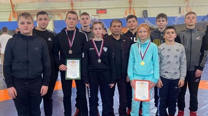 Аннинские борцы завоевали 3 медали областных соревнований в Воронеже
