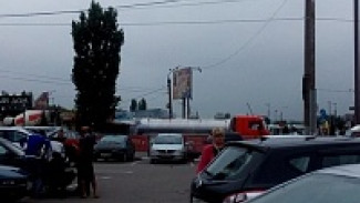 В Воронеже автоцистерна сбила мужчину на «зебре»