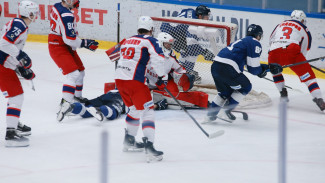 Воронежский «Буран» уступил московской «Звезде»