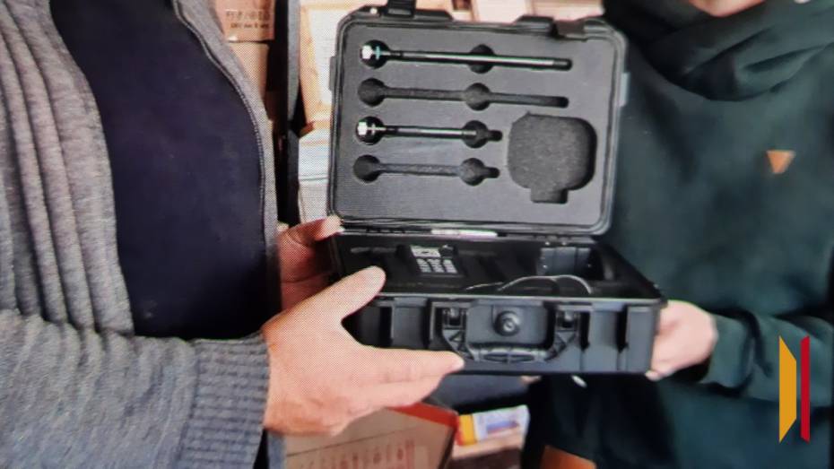 Репьевские волонтеры передали бойцам СВО детектор дронов