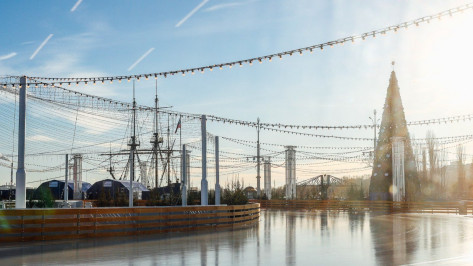 В Воронеже каток на Адмиралтейской площади изменил график работы