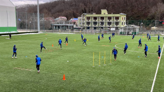 «Молодежка» воронежского «Факела» выиграла первый матч зимних сборов