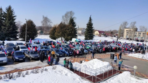 В автопробеге по Терновскому району поучаствовали более 200 машин