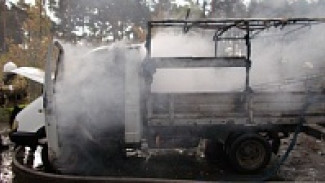 В Воронеже на Остужева водитель «Газели» получил ожоги лица и рук