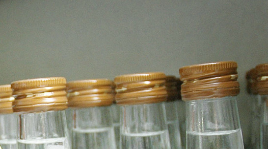 Житель Рамонского района поил односельчан «паленой» водкой из Воронежа