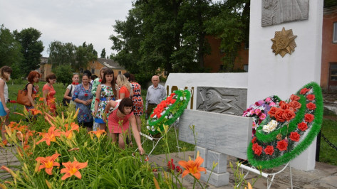 В День памяти и скорби поворинцы почтили память 5 тысяч погибших земляков