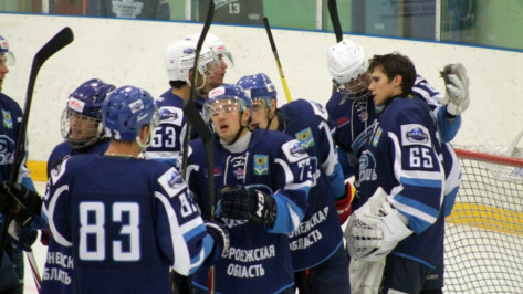 Хоккеисты из Воронежской области победили в предсезонном турнире в Брянске