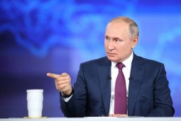 Владимир Путин назвал обязательную вакцинацию в отдельных регионах законной