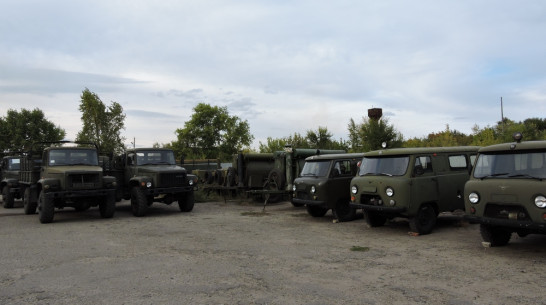 Кантемировский район получил от Минобороны полевые кухни и грузовики