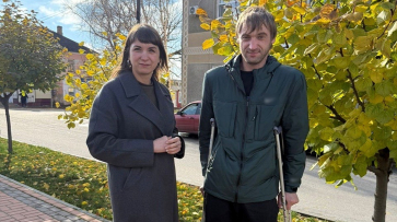 В Острогожском районе соцкоординатор помогла ветерану СВО оформить документы