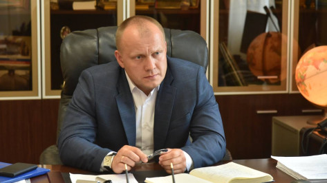 Павел Чибисов объявил о последнем рабочем дне в должности главы администрации Терновского района Воронежской области