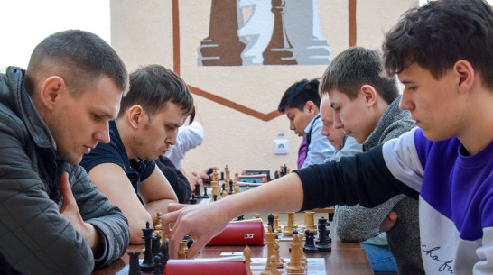 В Лисках впервые провели межрегиональный шахматный турнир памяти Артура Манвеляна