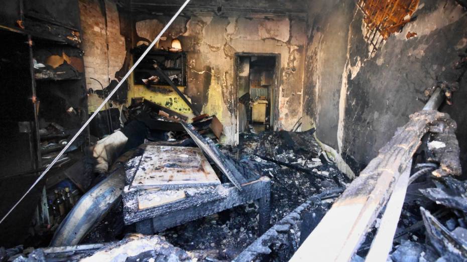 Ожоги получил 66-летний воронежец при пожаре на Кольцовской