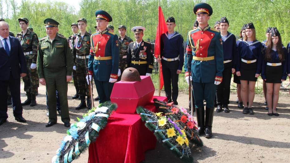 В Воронежской области захоронили останки погибшего под Ленинградом красноармейца