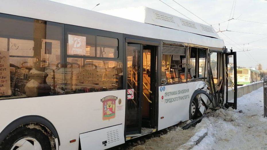 Водитель воронежского автобуса предстанет перед судом за ДТП с 12 пострадавшими