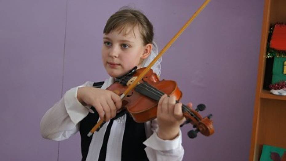 По вечерам  жители села Ярки на окраине Новохоперского района ходят на скрипичные концерты