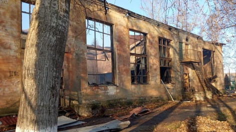 Дом культуры сгорел в богучарском селе Филоново
