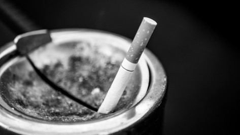 Воронежцам рассказали правду про «запрет» на курение сигарет и вейпов в квартире