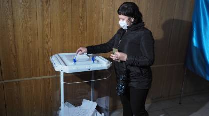 В ЛНР, Херсонской и Запорожской областях подсчитали голоса на референдуме о вхождении в состав РФ