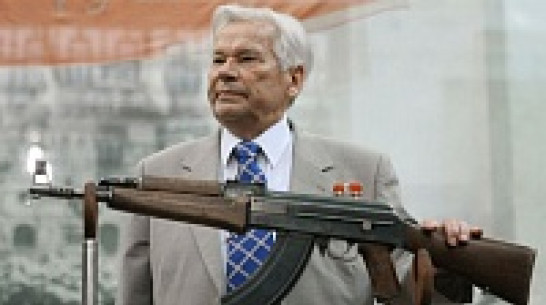 Скончался известный оружейник Михаил Калашников