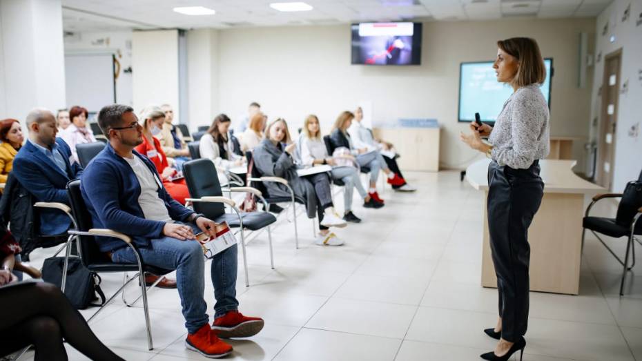 Тренинг по продажам «без впаривания» прошел в Центре «Мой бизнес» в Воронеже