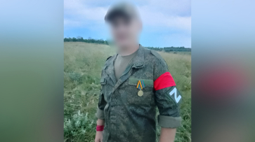 «Вся семья делает окопные свечи». Жительница Воронежской области рассказала, как помогает своему мужу на СВО