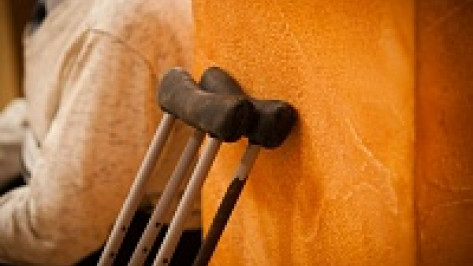 Поворинский инвалид приютил сельчанку и лишился 47 тысяч рублей