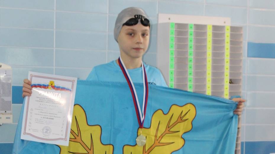 Хохольский пловец показал лучший в России результат на открытом первенстве по плаванию