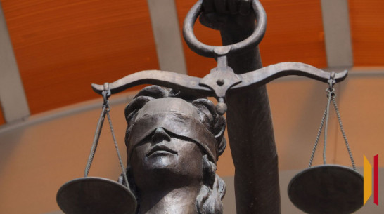 В Нововоронеже мужчина за нацистские татуировки на теле получил условный срок