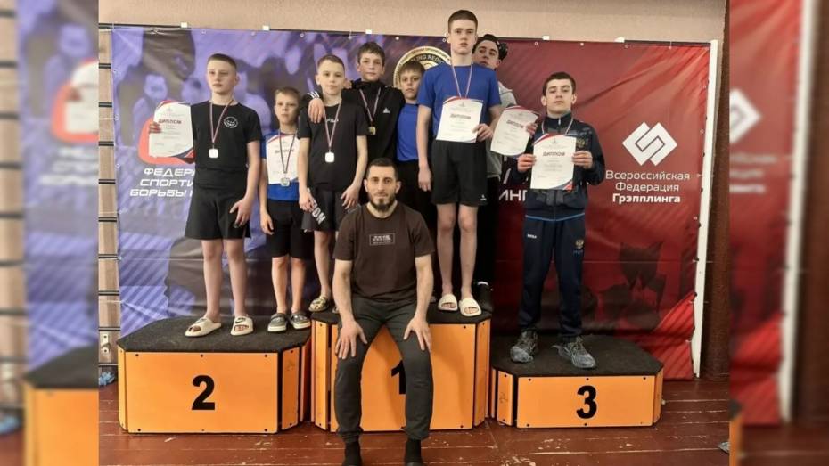 Лискинские борцы взяли 2 «золота» на областном турнире по грэпплингу