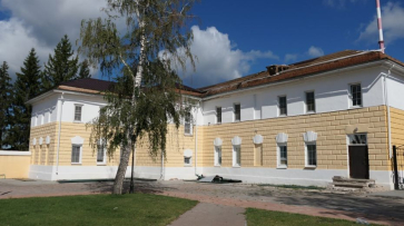На ремонт здания Хреновской школы наездников в Воронежской области выделят еще 24,9 млн рублей