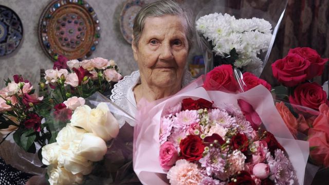 «Комсомольцы нас сагитировали отправиться на освоение севера». Ветеран труда из Воронежа Елена Наумова отметила 100 лет