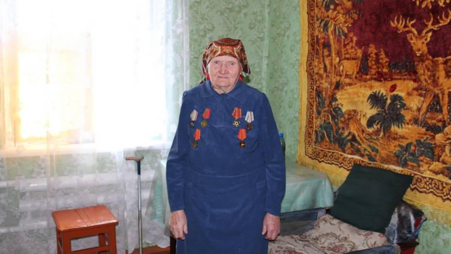 На выборах президента России проголосовала 100-летняя жительница из поселка Хохольский