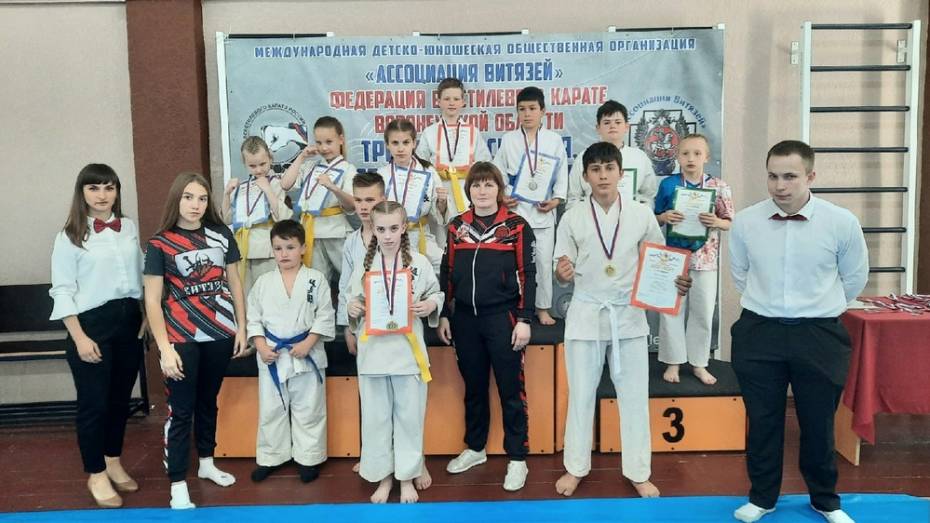 Верхнехавцы выиграли 3 «золота» областного турнира по всестилевому карате