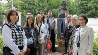 В Воронеже в тестовом режиме прошла совместная экскурсия краеведческого и литературного музеев