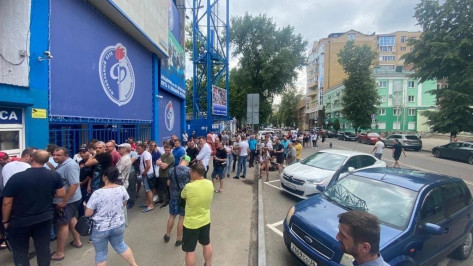 Около 5 тыс абонементов на матчи РПЛ продали в Воронеже за 1,5 часа