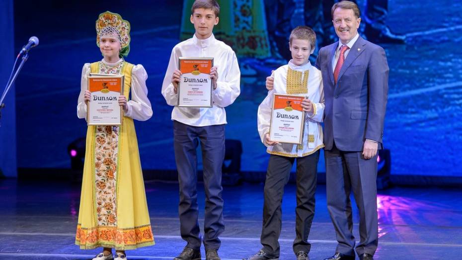 Репьевский семиклассник стал лауреатом конкурса «Старая, старая сказка»