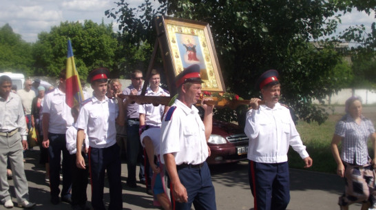 По Богучару прошел Ильинский казачий крестный ход