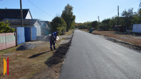 В селе Поповка Терновского района отремонтировали часть улицы Молодежной