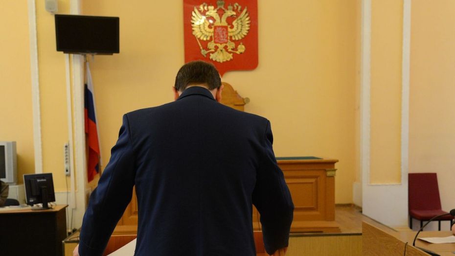 В Воронежской области осудили экс-судебного пристава за взятку в 2 млн рублей