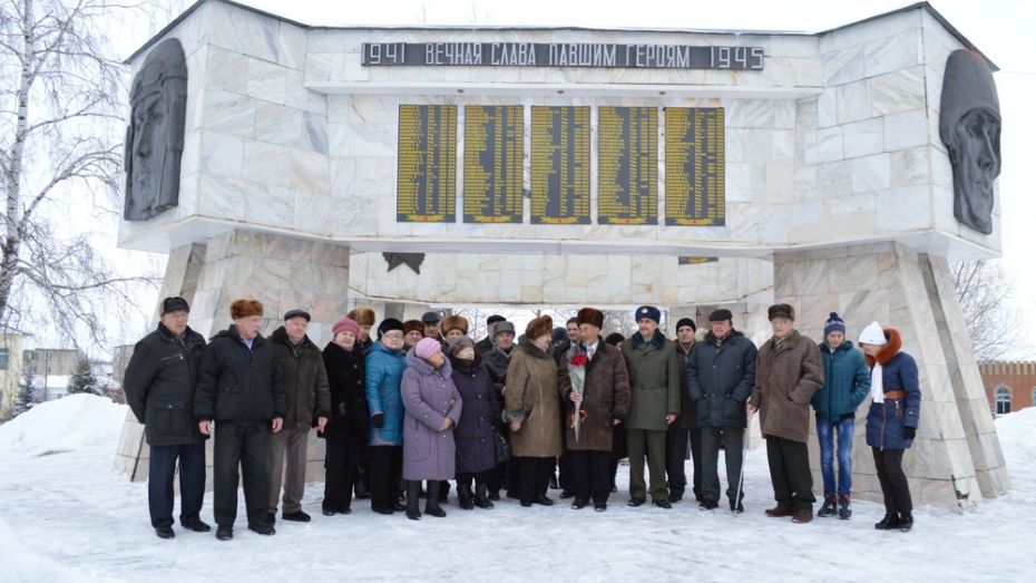 Погода в эртиле воронежской. Мемориал Эртиль. Памятник перво Эртиль. Одноклассники город Эртиль. Одноклассники Эртильская группа.