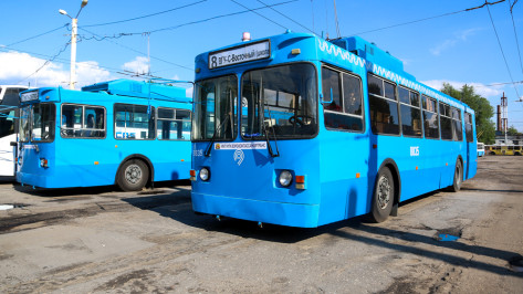 На воронежские улицы вышли прибывшие из Москвы троллейбусы