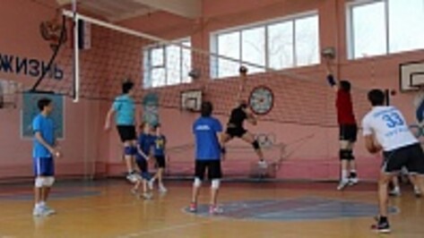 Команда «Джигурда» выиграла воронежский волейбольный турнир «Мяч над сеткой»